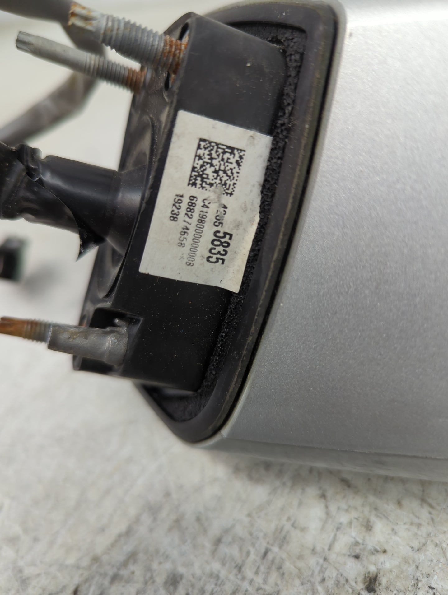 2017-2021 Chevrolet Trax Driver Side View Mirror - Left Door Mirror OEM Used - Oemusedautoparts1.com