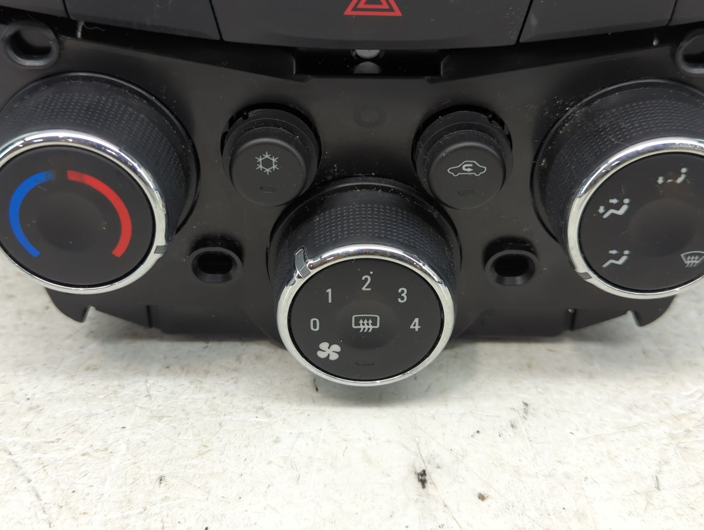 2017-2021 Chevrolet Trax Climate Control Module Temperature AC/Heater Replacement P/N:545329302 42588188 Fits OEM Used Auto 