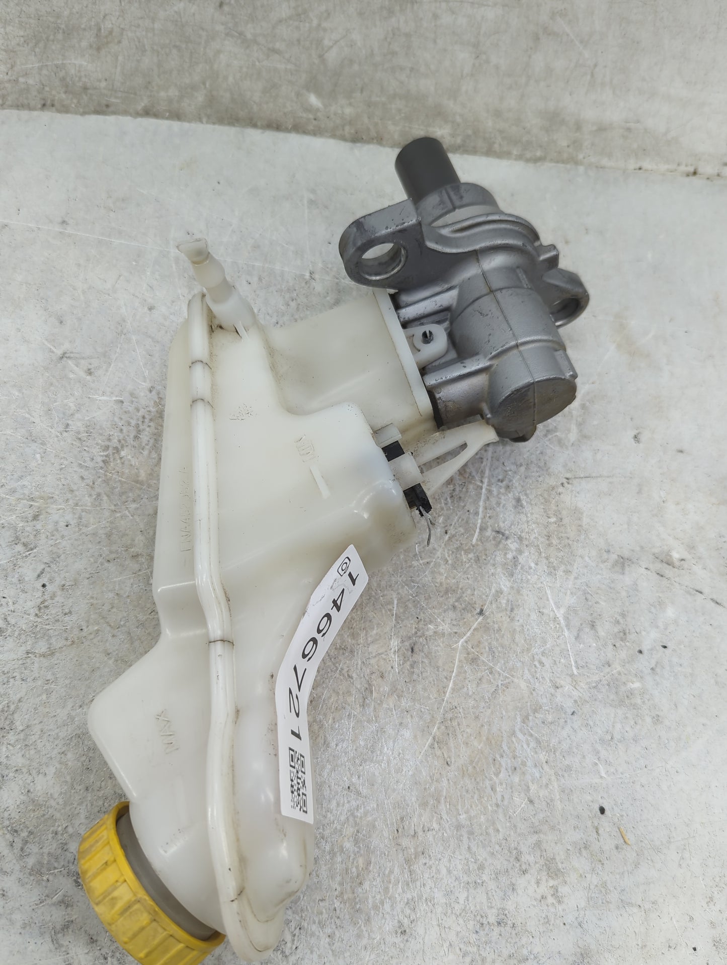 2013-2021 Chevrolet Trax Brake Master Cylinder 1466721 - Oemusedautoparts1.com