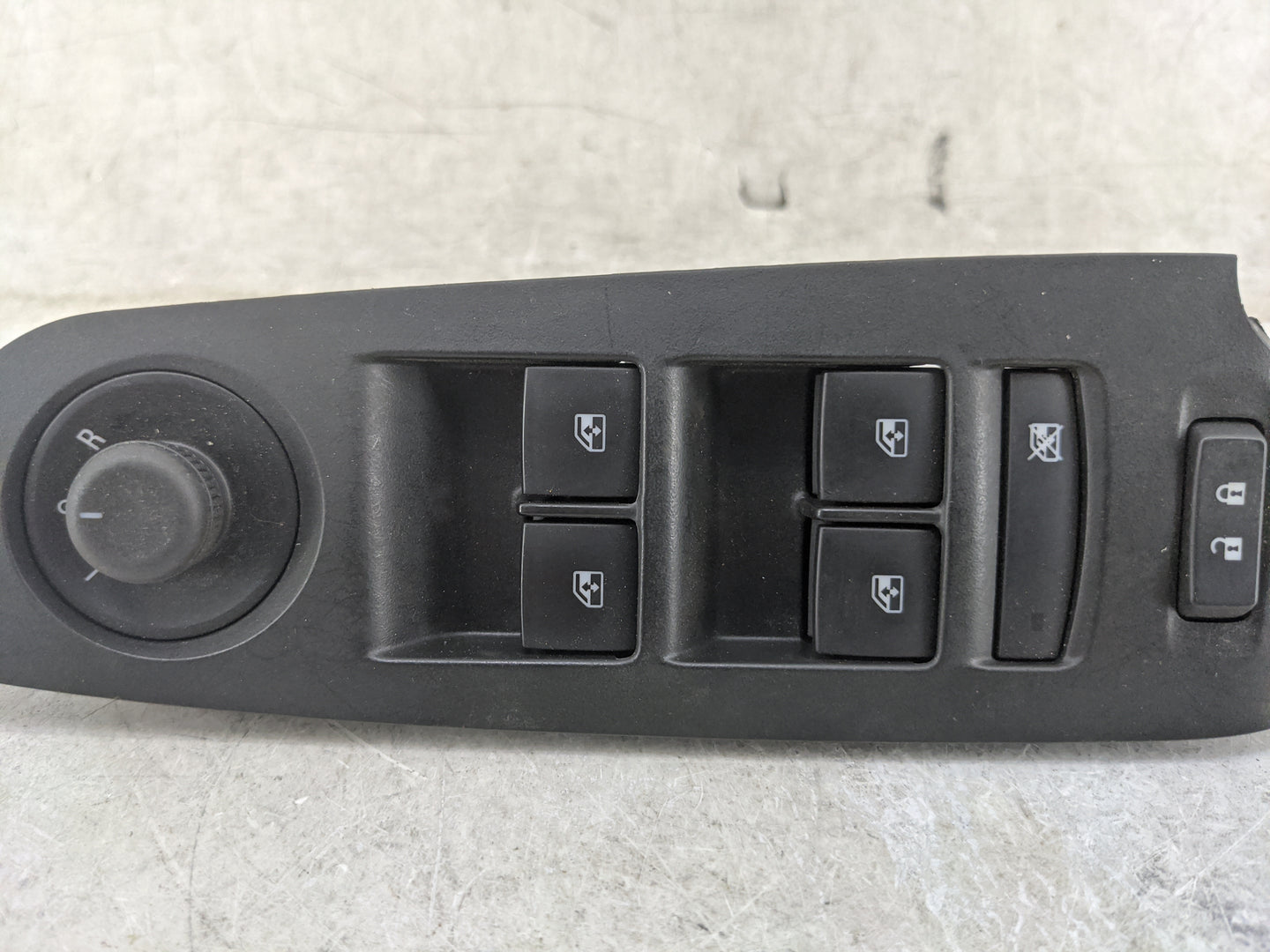2017-2021 Chevrolet Trax Master Power Window Switch Replacement Driver Side Left P/N:42406141 17015503 Fits OEM Used Auto Pa