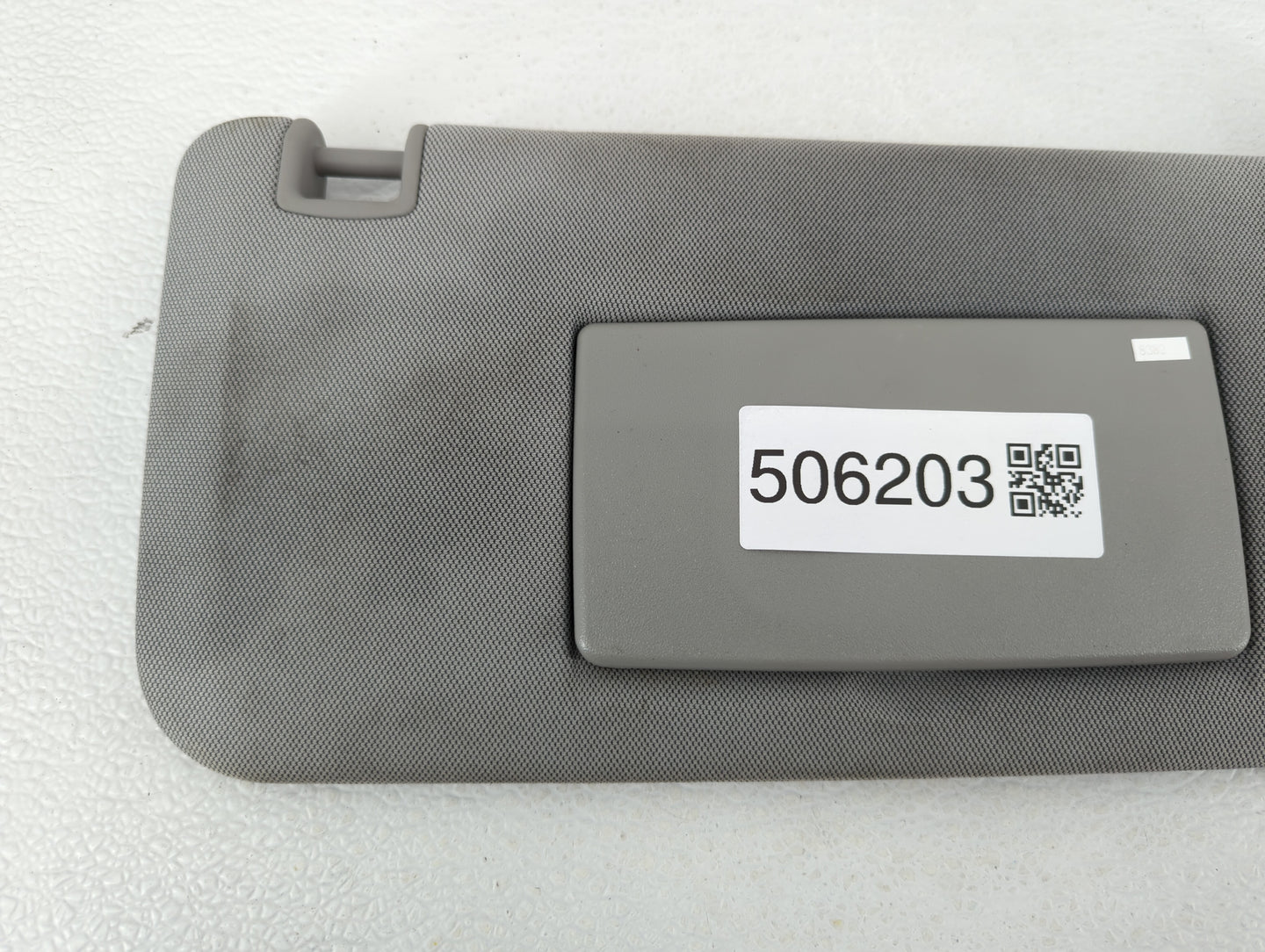 2017-2021 Chevrolet Trax Sun Visor Shade Replacement Passenger Right Mirror Fits Fits 2017 2018 2019 2020 2021 OEM Used Auto