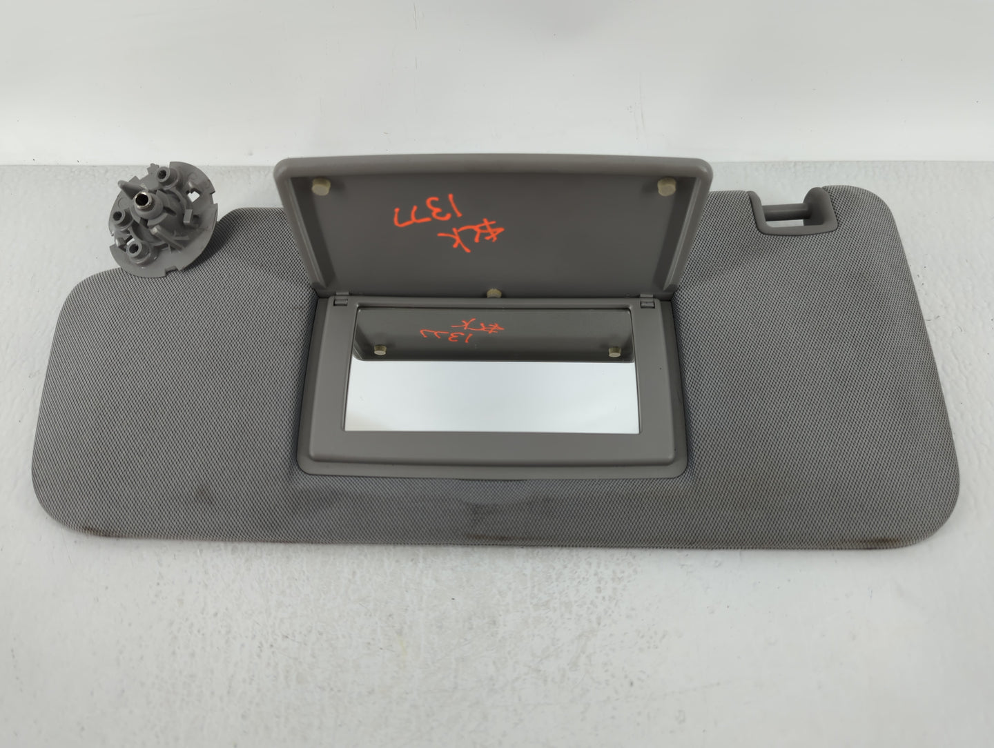 2017-2021 Chevrolet Trax Sun Visor Shade Replacement Driver Left Mirror Fits Fits 2017 2018 2019 2020 2021 OEM Used Auto Par