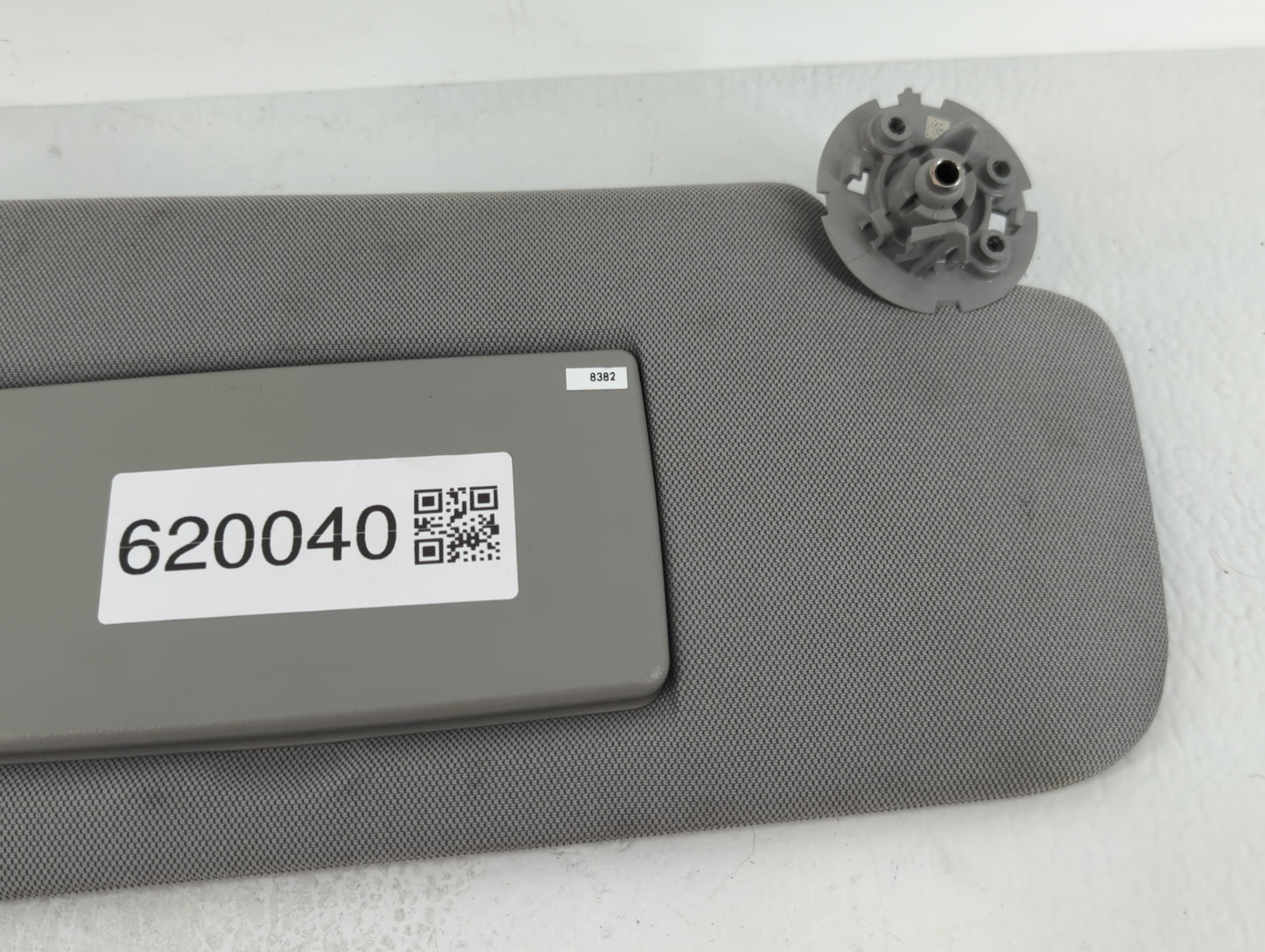 2017-2021 Chevrolet Trax Sun Visor Shade Replacement Passenger Right Mirror Fits Fits 2017 2018 2019 2020 2021 OEM Used Auto