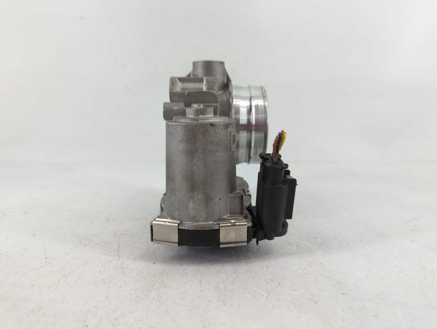 2021 Chevrolet Trax Throttle Body P/N:12671379AA Fits Fits 2016 2017 2018 2019 2020 2022 OEM Used Auto Parts - Oemusedautopa
