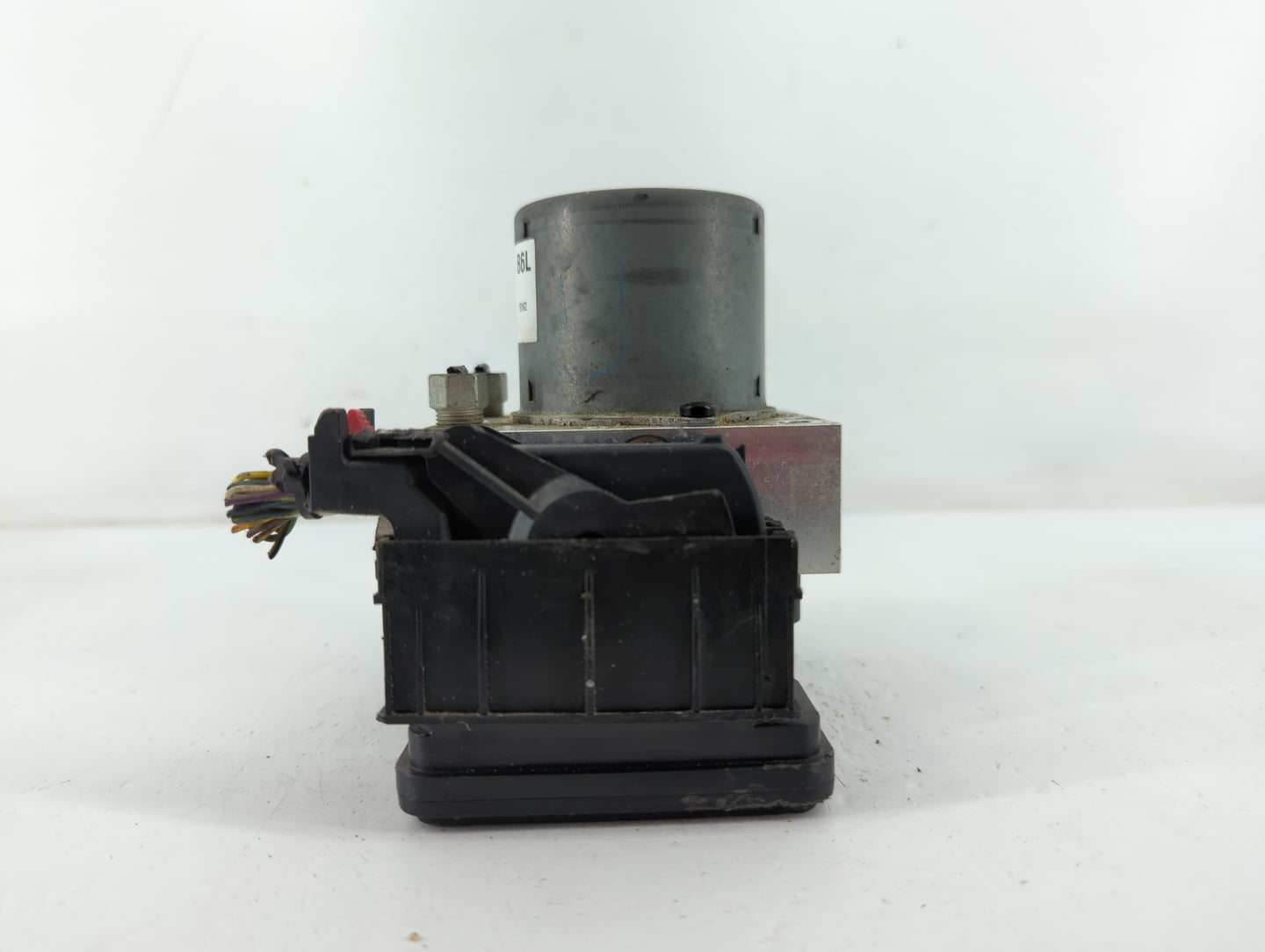 2017-2021 Chevrolet Trax ABS Pump Control Module Replacement P/N:42643519 Fits Fits 2017 2018 2019 2020 2021 OEM Used Auto P