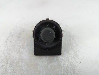compare product 2017-2021 Chevrolet Trax Master Power Window Switch Replacement Driver Side Left P/N:42406141 Fits Fits 2017 2018 2019 2020 2021 OEM Used Auto Parts