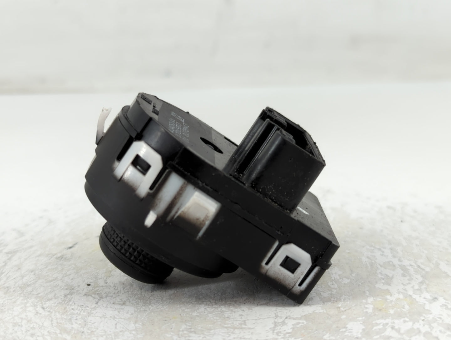 2017-2021 Chevrolet Trax Master Power Window Switch Replacement Driver Side Left P/N:42406141 Fits Fits 2017 2018 2019 2020 