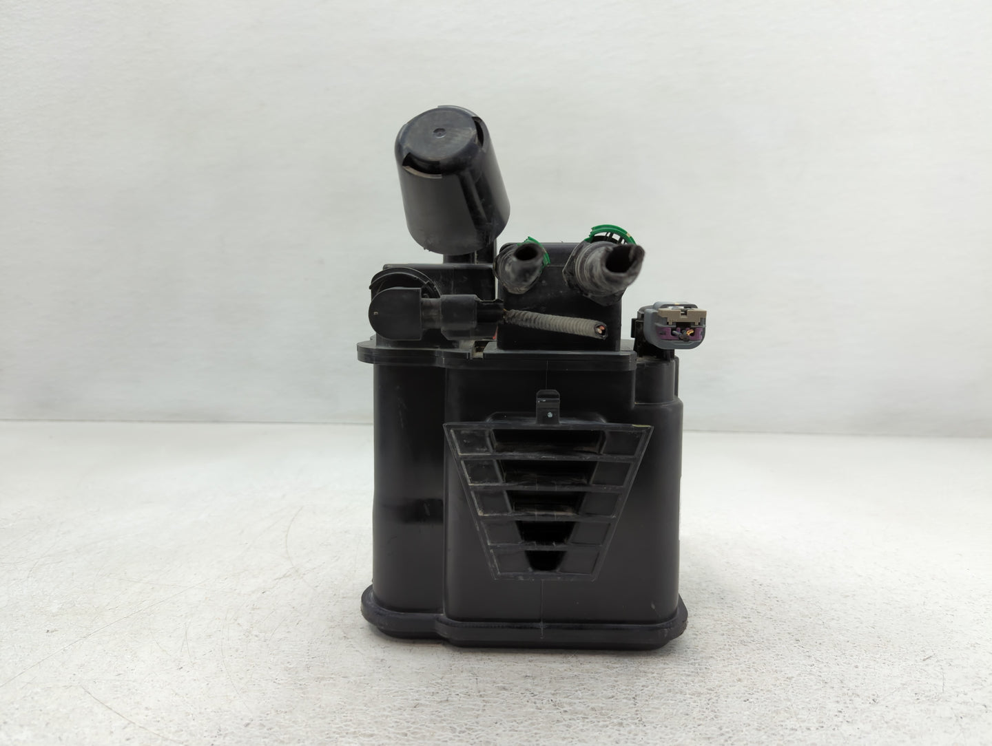 2021 Chevrolet Trax Fuel Vapor Charcoal Canister - Oemusedautoparts1.com