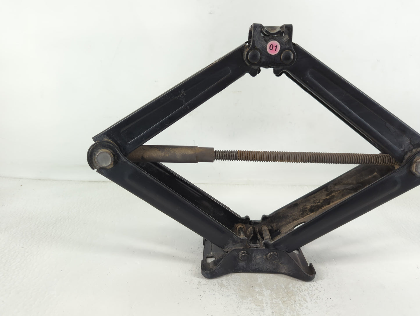 2021 Chevrolet Trax Spare Scissor Car Jack 748782 - Oemusedautoparts1.com