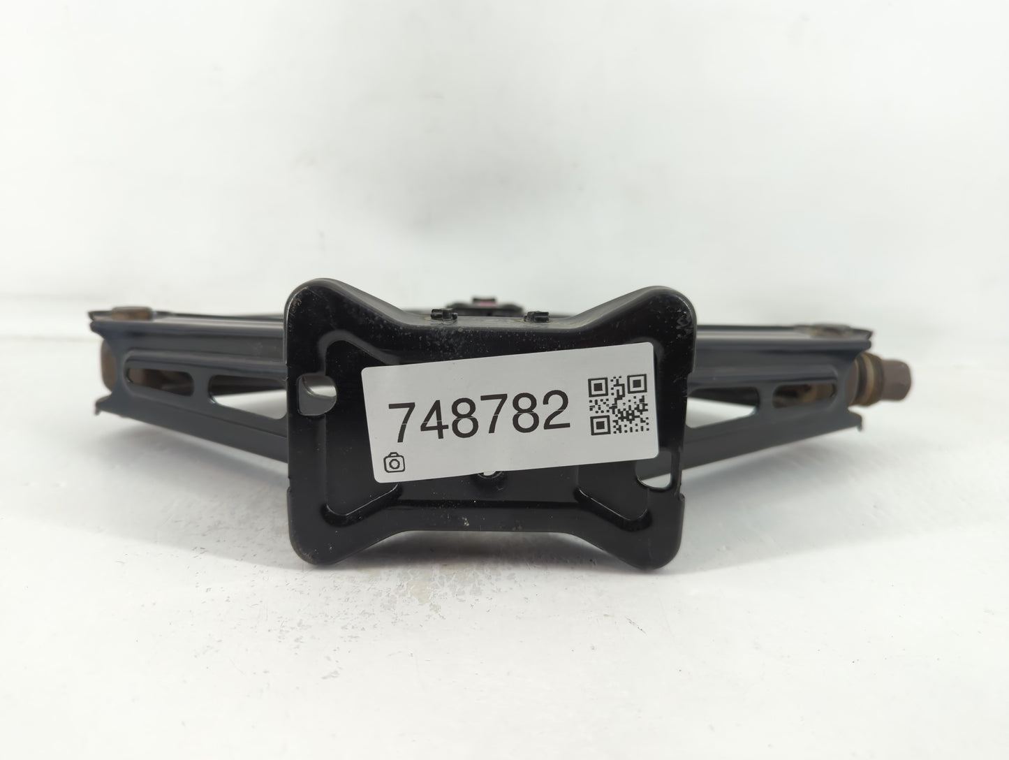 2021 Chevrolet Trax Spare Scissor Car Jack - Oemusedautoparts1.com