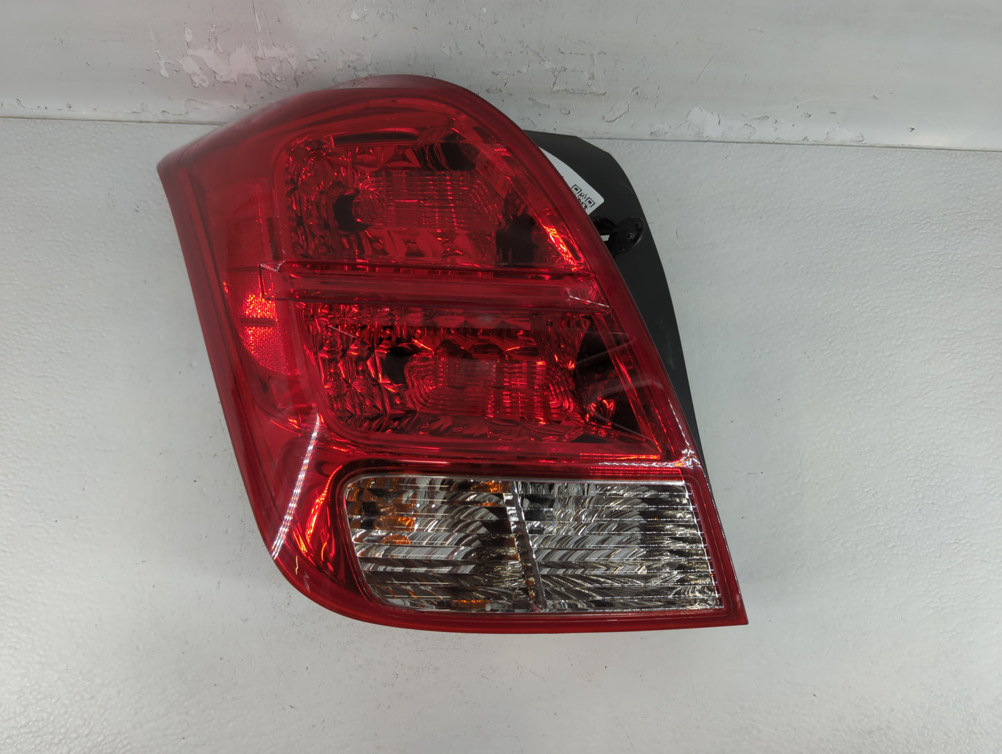 2017-2021 Chevrolet Trax Tail Light Assembly Driver Left OEM P/N:42599449 Fits Fits 2017 2018 2019 2020 2021 OEM Used Auto P