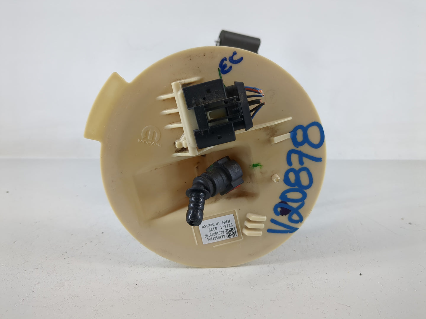 2020-2022 Chrysler 300 Electrical Gas Fuel Pump Assembly - Oemusedautoparts1.com
