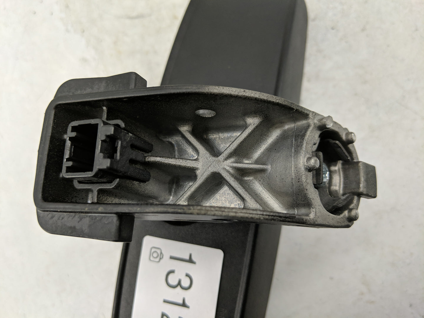 2017-2022 Chrysler 300 Interior Rear View Mirror Replacement OEM P/N:E11028005 Fits Fits 2017 2018 2019 2020 2021 2022 OEM U