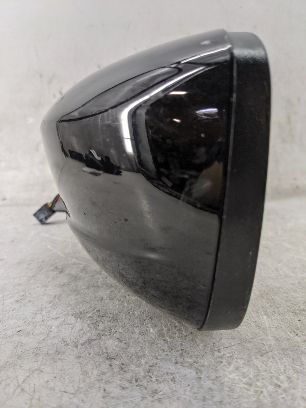 2021 Chrysler 300 Driver Side View Mirror - Left Door Mirror OEM Used - Oemusedautoparts1.com