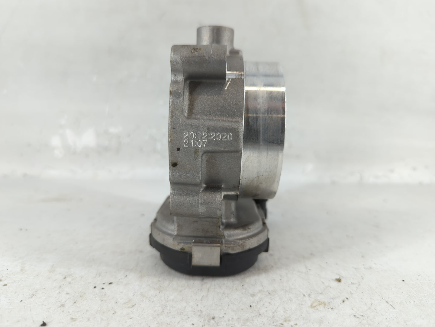 2011-2022 Chrysler 300 Throttle Body P/N:0 280 750 00X 05184349AF Fits OEM Used Auto Parts - Oemusedautoparts1.com
