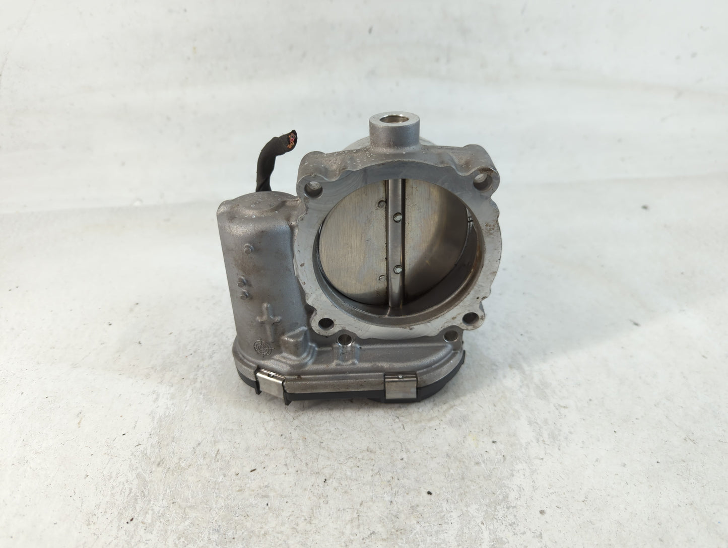 2011-2022 Chrysler 300 Throttle Body P/N:0 280 750 00X 05184349AF Fits OEM Used Auto Parts - Oemusedautoparts1.com