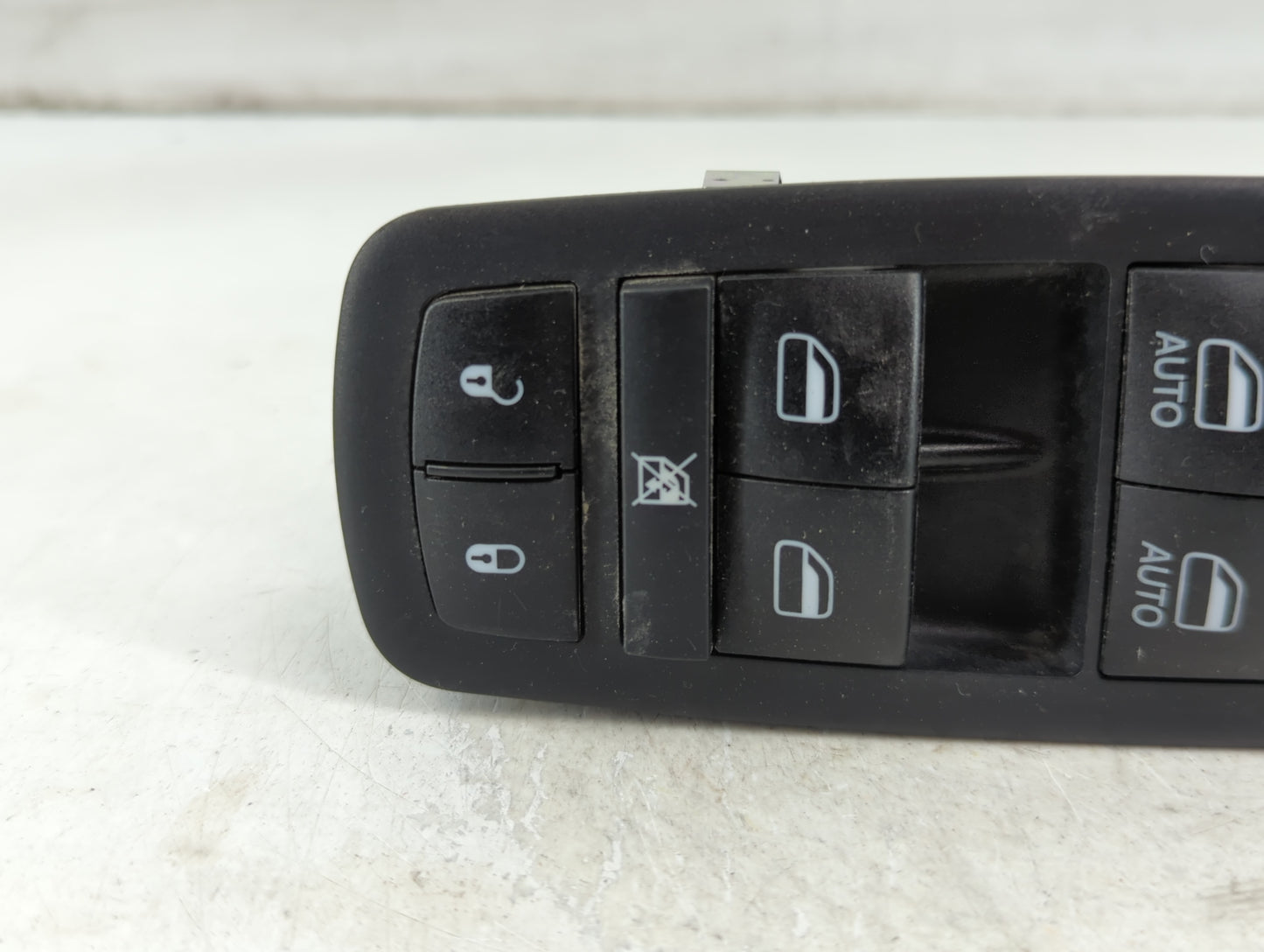 2020-2022 Chrysler 300 Master Power Window Switch Replacement Driver Side Left P/N:10507259 68455275AA Fits Fits 2020 2021 2