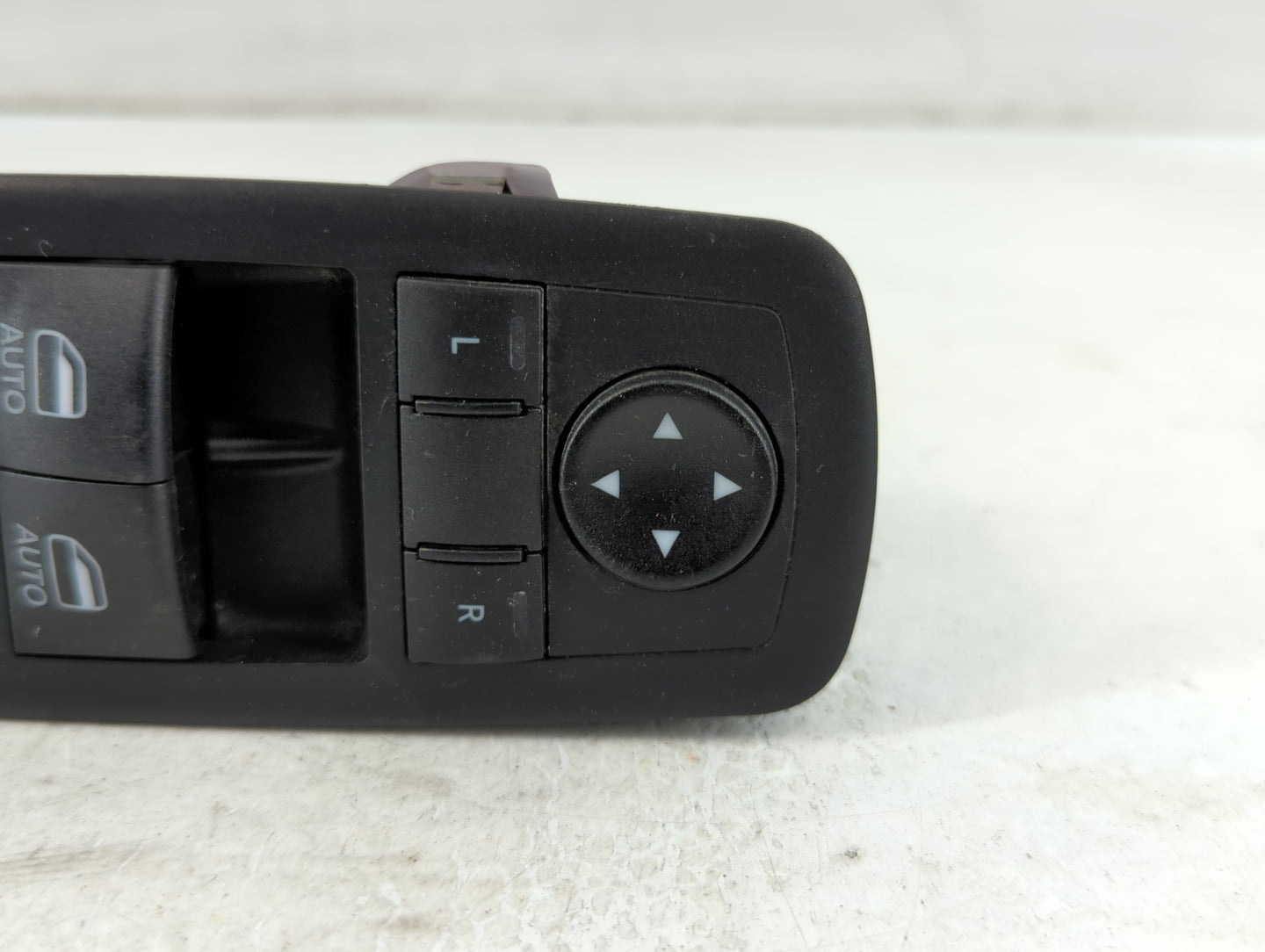 2020-2022 Chrysler 300 Master Power Window Switch Replacement Driver Side Left P/N:10507259 68455275AA Fits Fits 2020 2021 2