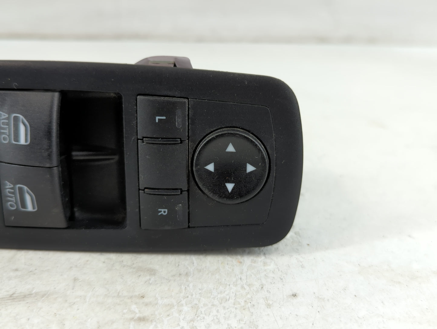 2020-2022 Chrysler 300 Master Power Window Switch Replacement Driver Side Left P/N:10507259 68455275AA Fits Fits 2020 2021 2