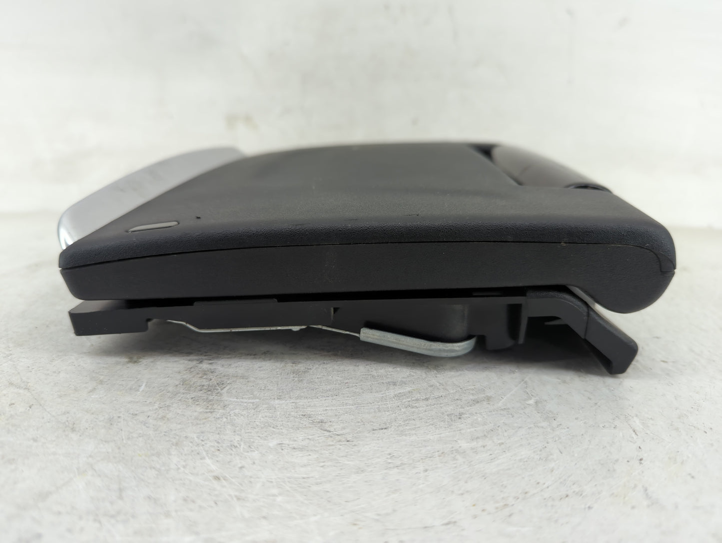 2021 Chrysler Pacifica Radio AM FM Cd Player Receiver Replacement P/N:5MH00DX9AC Fits OEM Used Auto Parts - Oemusedautoparts