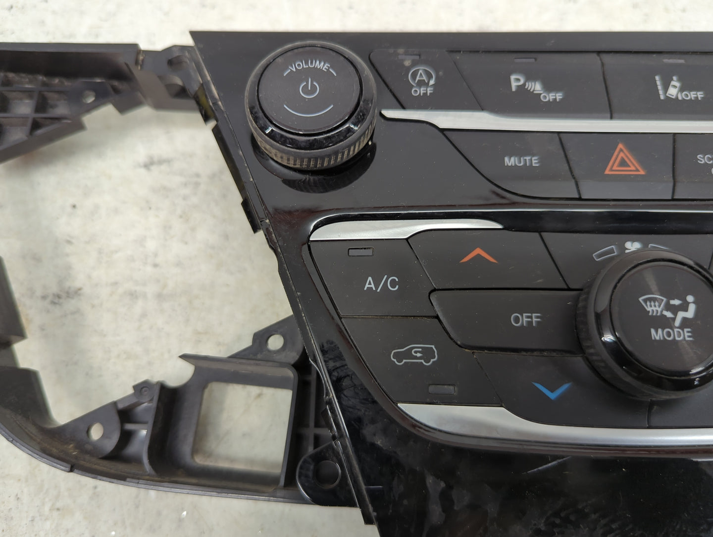 2021-2022 Chrysler Pacifica Climate Control Module Temperature AC/Heater Replacement P/N:P6XY191X8AA T270110430 Fits OEM Use