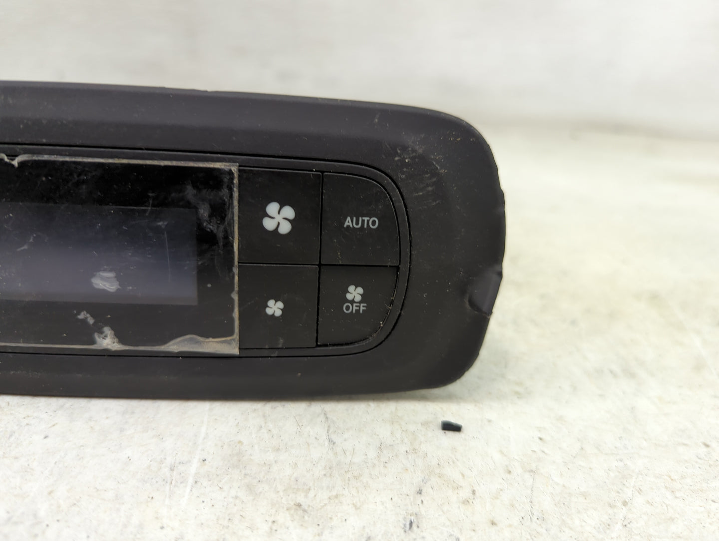 2017-2021 Chrysler Pacifica Climate Control Module Temperature AC/Heater Replacement P/N:P6WL30DX9AA Fits OEM Used Auto Part