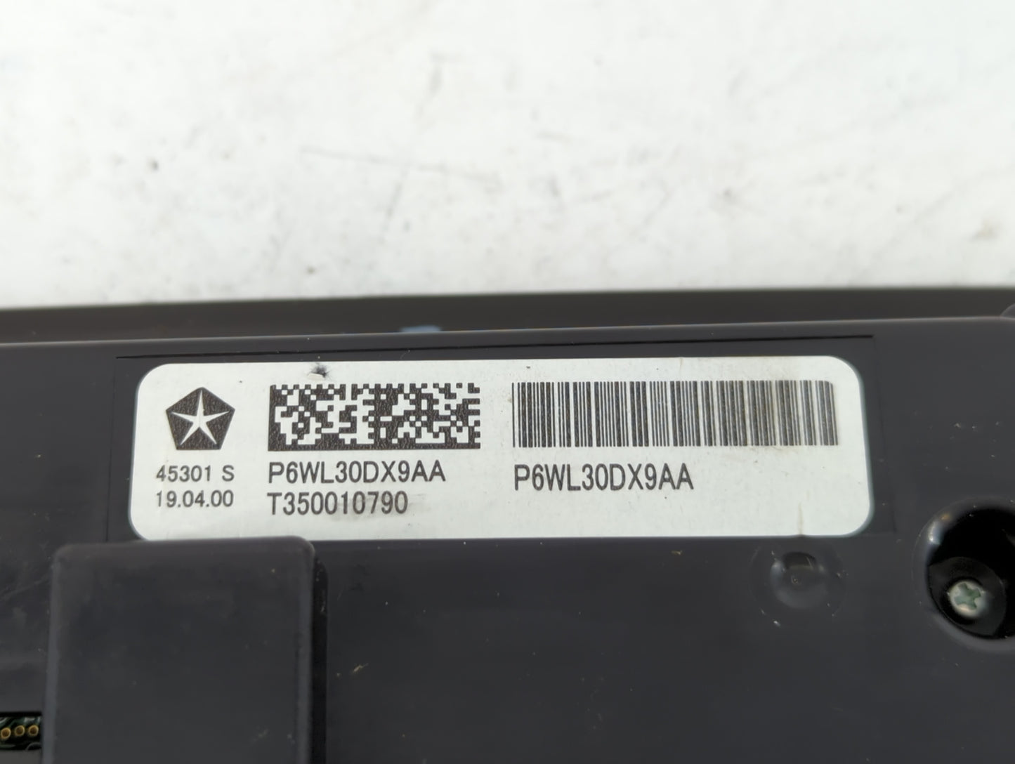 2017-2021 Chrysler Pacifica Climate Control Module Temperature AC/Heater Replacement P/N:P6WL30DX9AA T350010790 Fits OEM Use