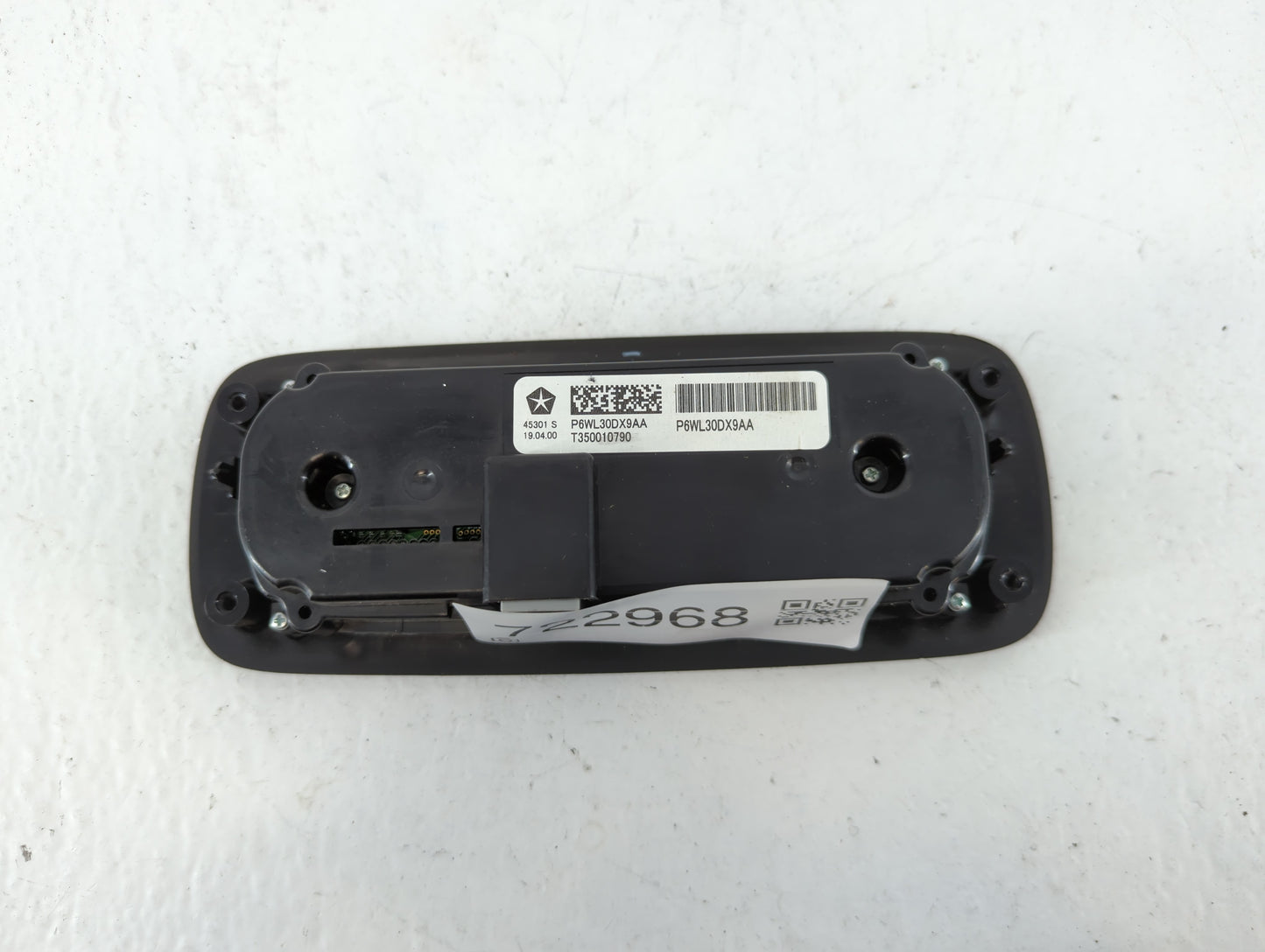 2017-2021 Chrysler Pacifica Climate Control Module Temperature AC/Heater Replacement P/N:P6WL30DX9AA T350010790 Fits OEM Use