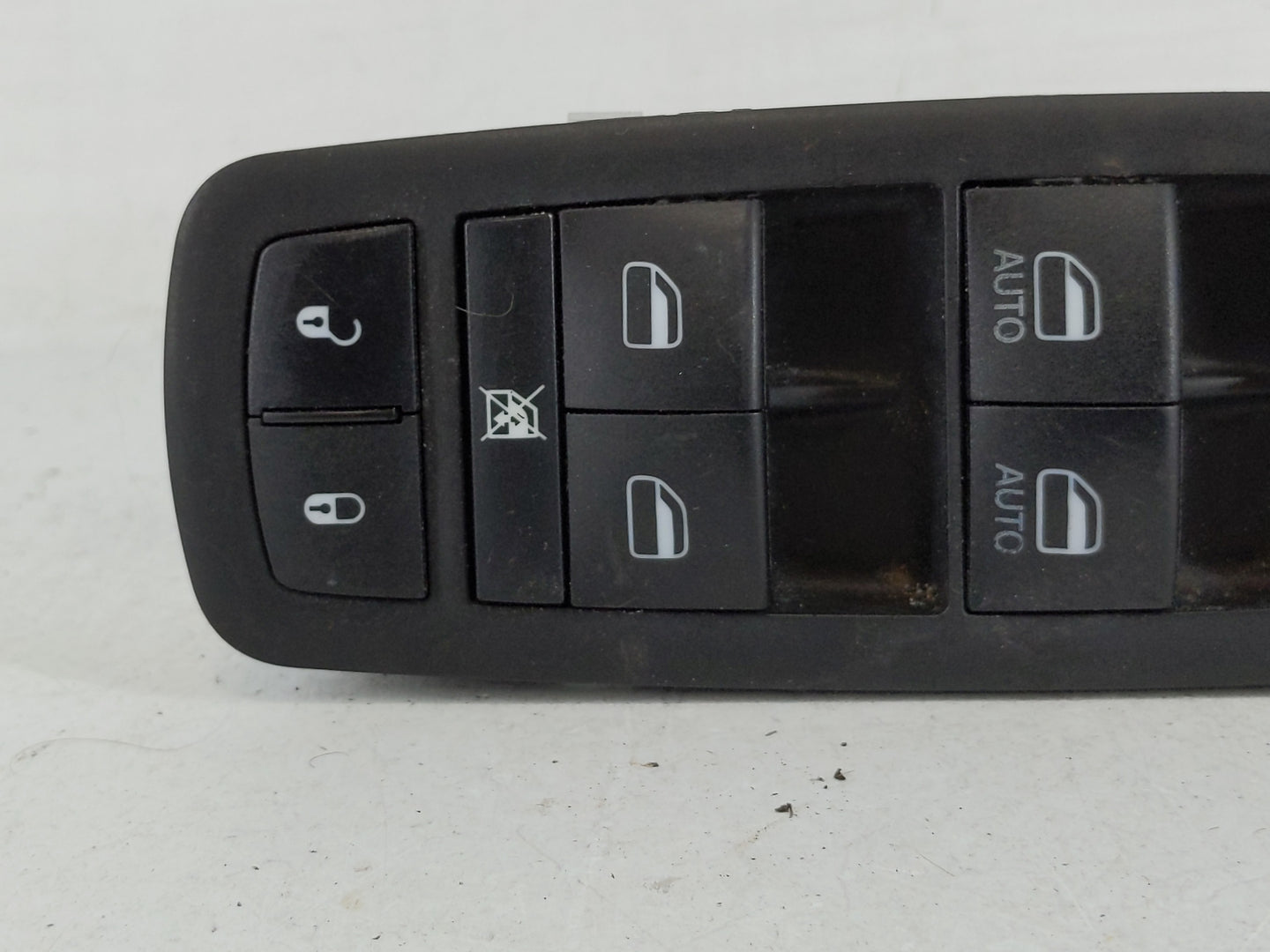 2020-2022 Chrysler Voyager Master Power Window Switch Replacement Driver Side Left P/N:68234092AC Fits OEM Used Auto Parts -