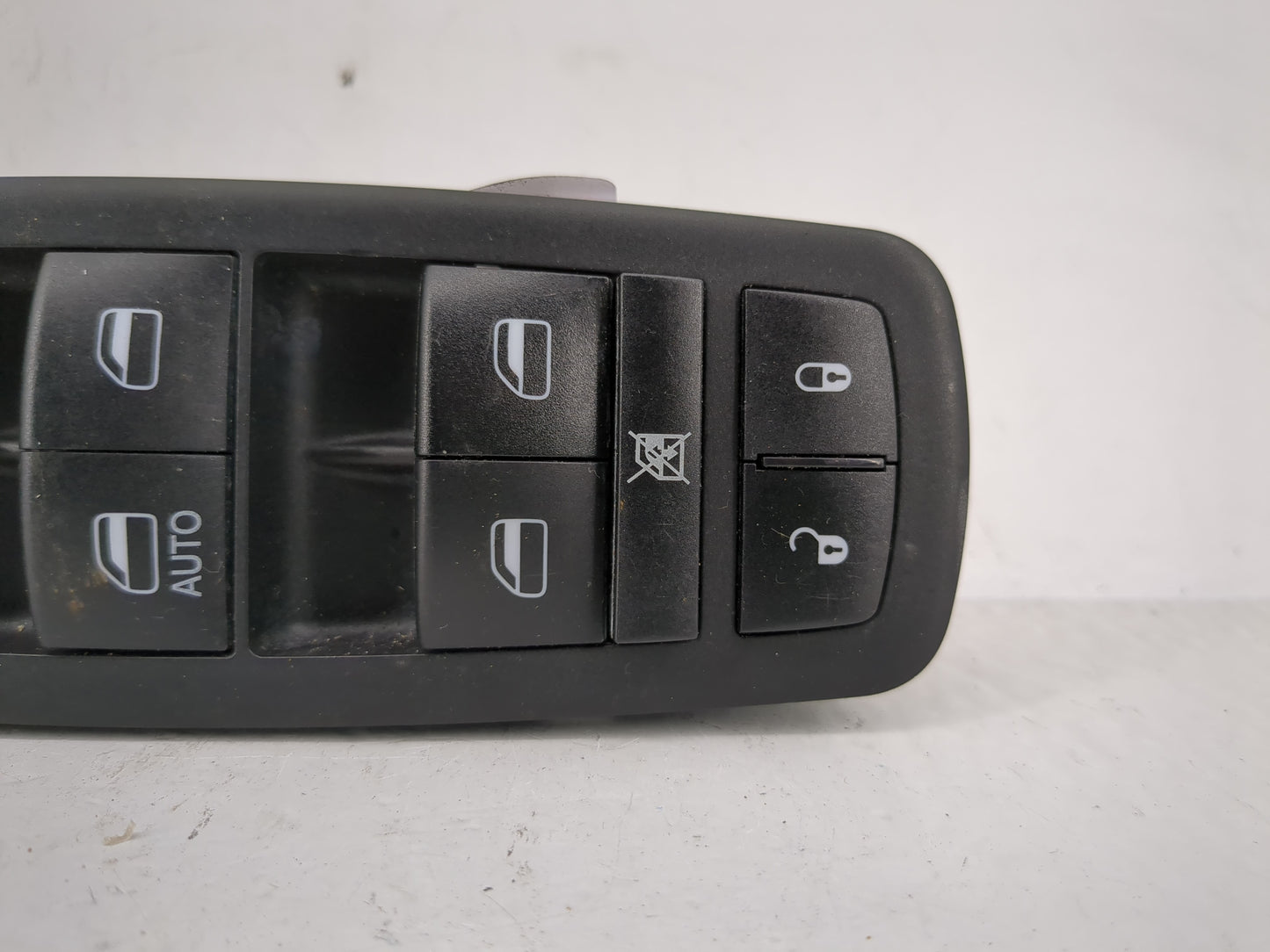 2020-2021 Chrysler Voyager Master Power Window Switch Replacement Driver Side Left P/N:68275252AE Fits OEM Used Auto Parts -