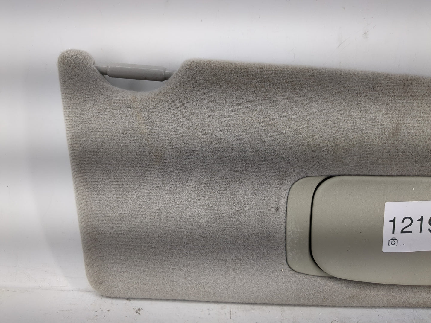 2020-2021 Chrysler Voyager Sun Visor Shade Replacement Passenger Right Mirror Fits Fits 2020 2021 2022 OEM Used Auto Parts -