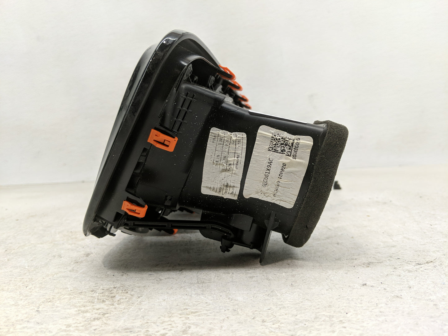 2021 Chrysler Voyager Radio AM FM Cd Player Receiver Replacement P/N:P68467247AC Fits OEM Used Auto Parts - Oemusedautoparts