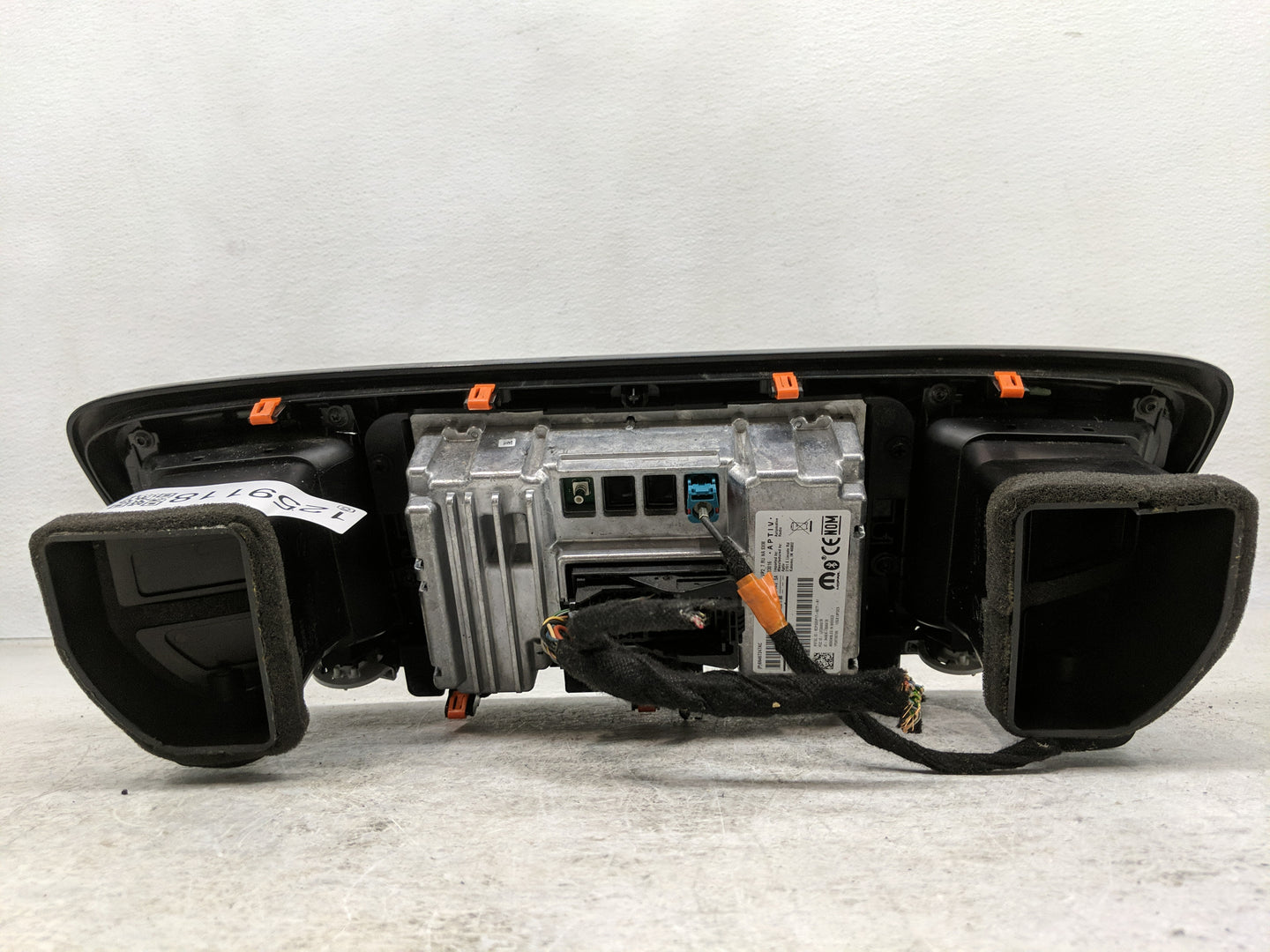 2021 Chrysler Voyager Radio AM FM Cd Player Receiver Replacement P/N:P68467247AC Fits OEM Used Auto Parts - Oemusedautoparts