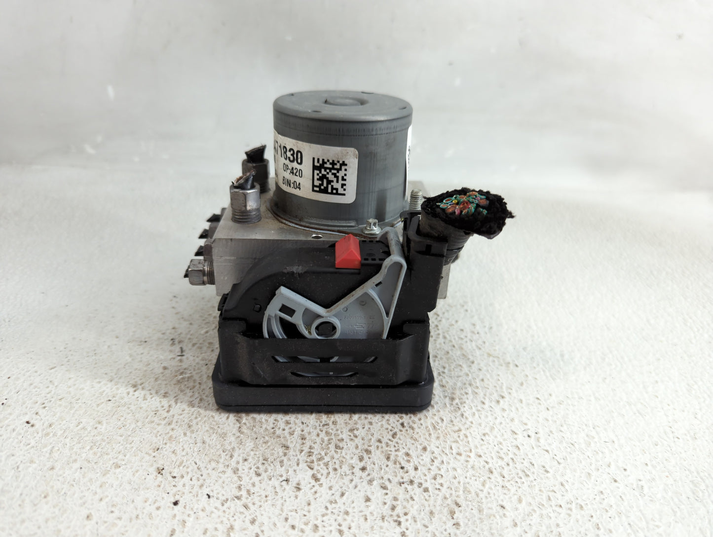 2022 Chrysler Voyager ABS Pump Control Module Replacement P/N:68577673AA Fits Fits 2020 2021 OEM Used Auto Parts - Oemusedau