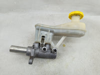 2020-2022 Chrysler Voyager Brake Master Cylinder 1276575 - Oemusedautoparts1.com