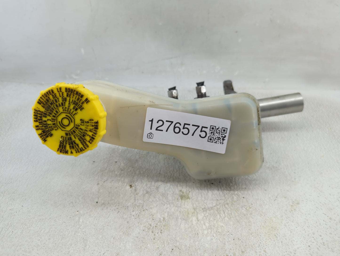 2020-2022 Chrysler Voyager Brake Master Cylinder 1276575 - Oemusedautoparts1.com