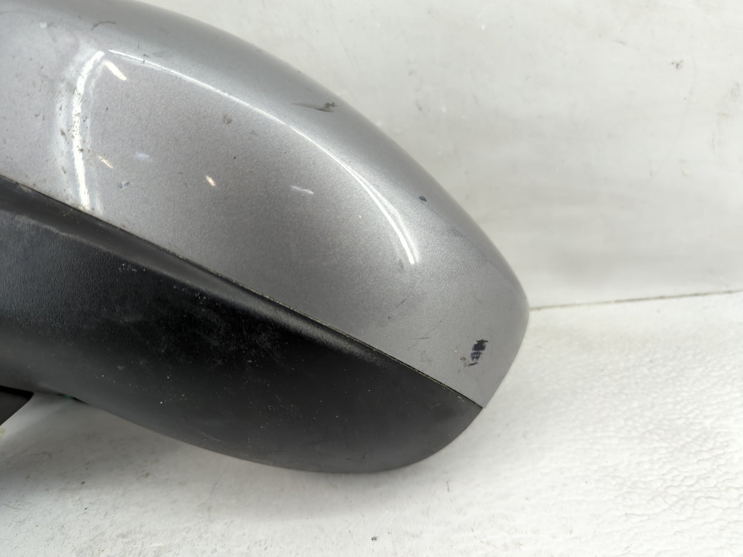 2020-2021 Chrysler Voyager Driver Side View Mirror - Left Door Mirror OEM Used - Oemusedautoparts1.com