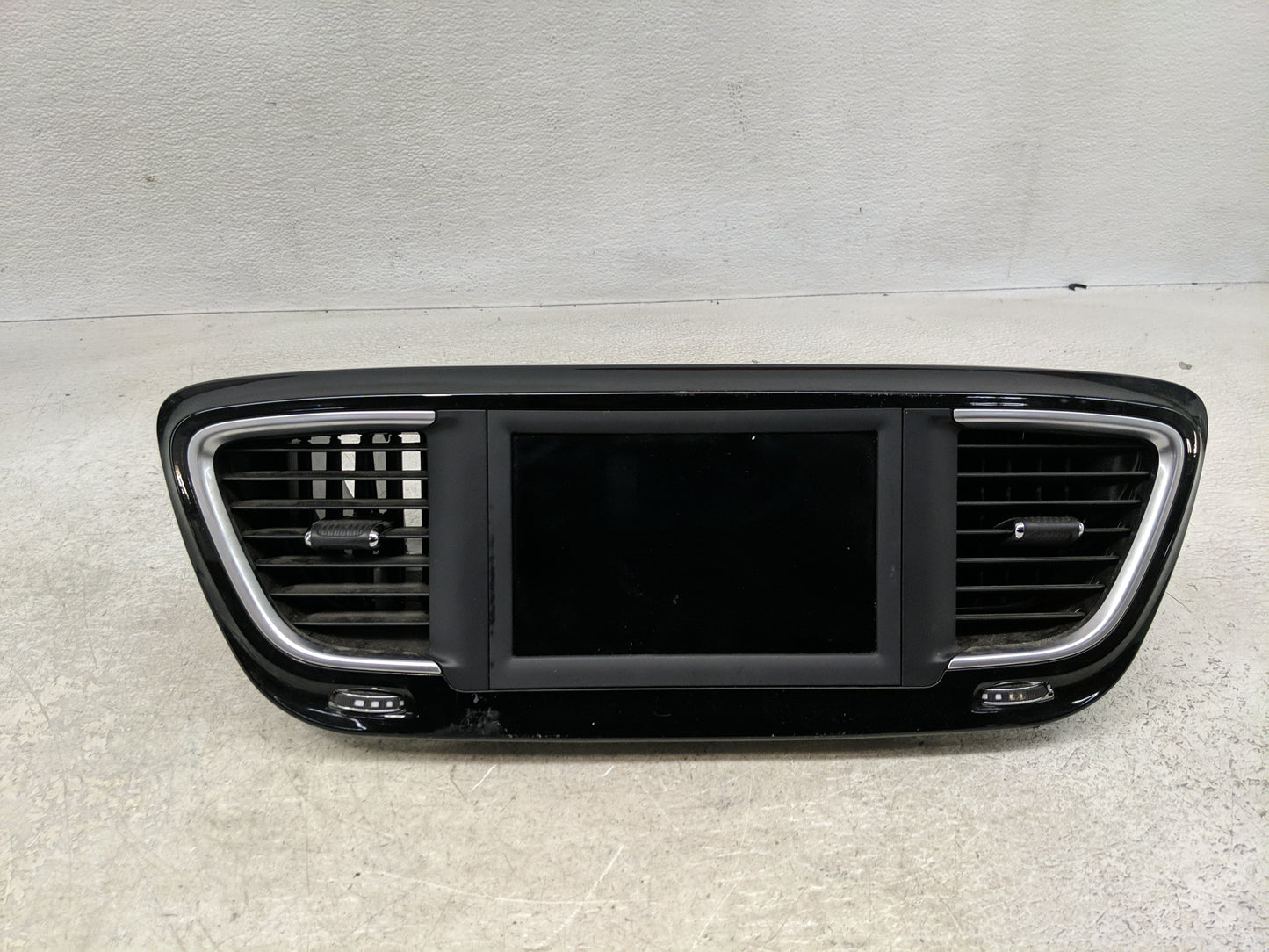 2021-2021 Chrysler Voyager Radio Control Panel - Oemusedautoparts1.com