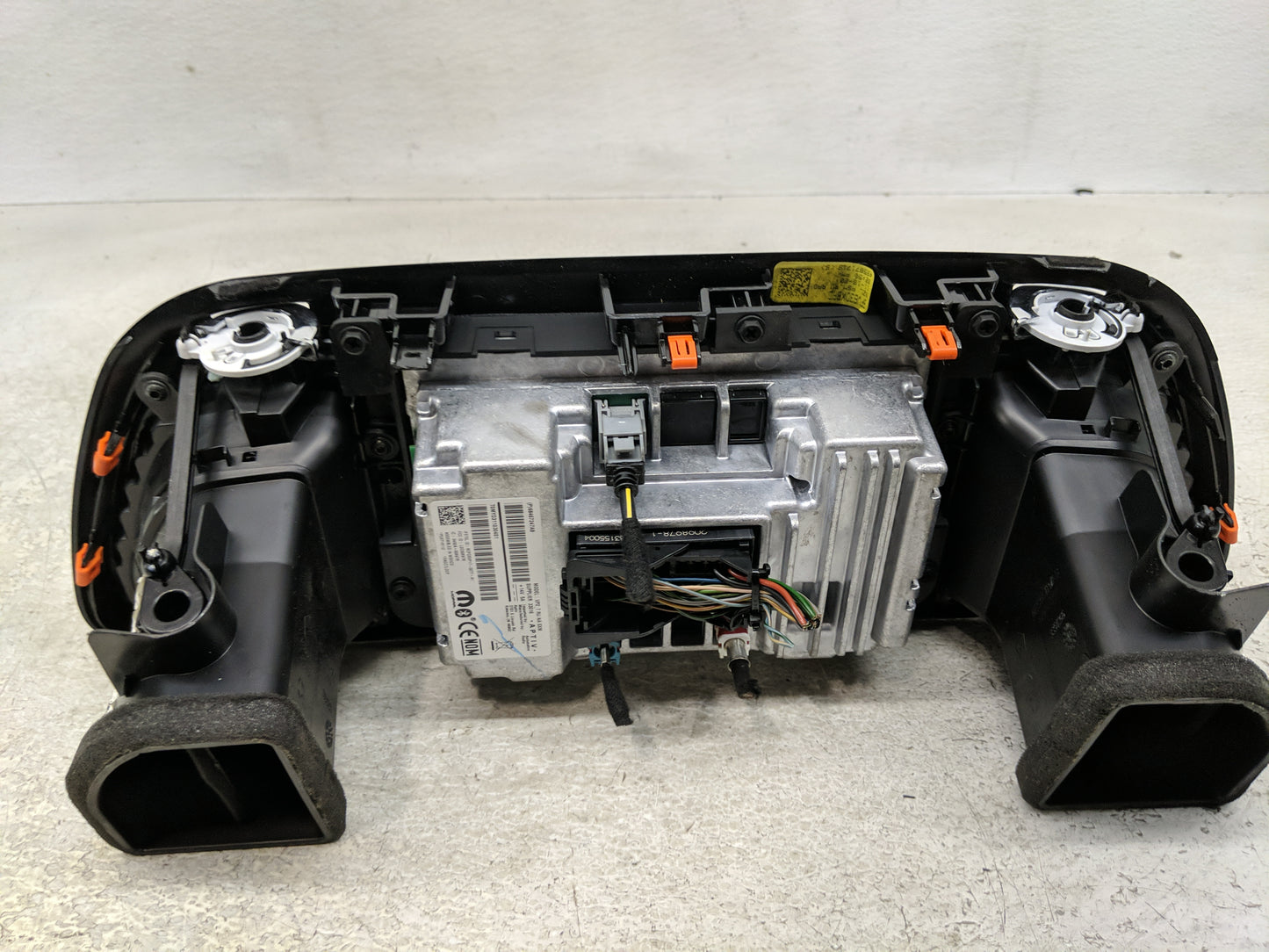 2021-2021 Chrysler Voyager Radio Control Panel - Oemusedautoparts1.com