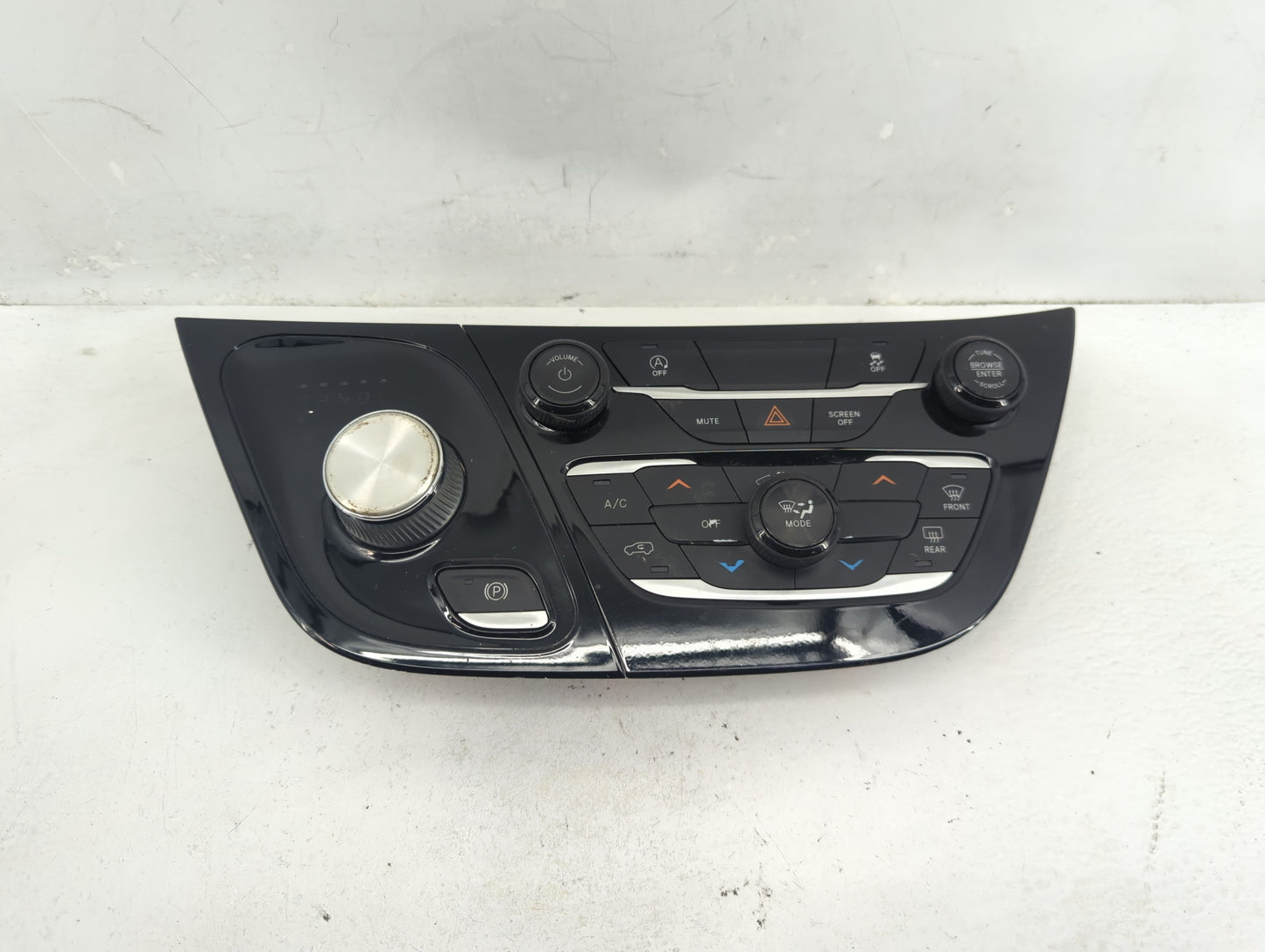 2021-2022 Chrysler Voyager Climate Control Module Temperature AC/Heater Replacement P/N:P7AS371X8AA Fits Fits 2021 2022 OEM 