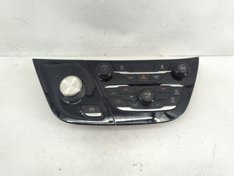 compare product 2021-2022 Chrysler Voyager Climate Control Module Temperature AC/Heater Replacement P/N:P7AS371X8AA Fits Fits 2021 2022 OEM Used Auto Parts