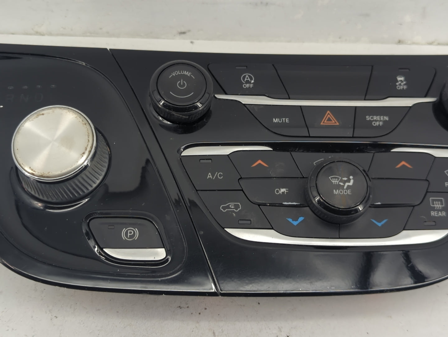 2021-2022 Chrysler Voyager Climate Control Module Temperature AC/Heater Replacement P/N:P7AS371X8AA Fits Fits 2021 2022 OEM 