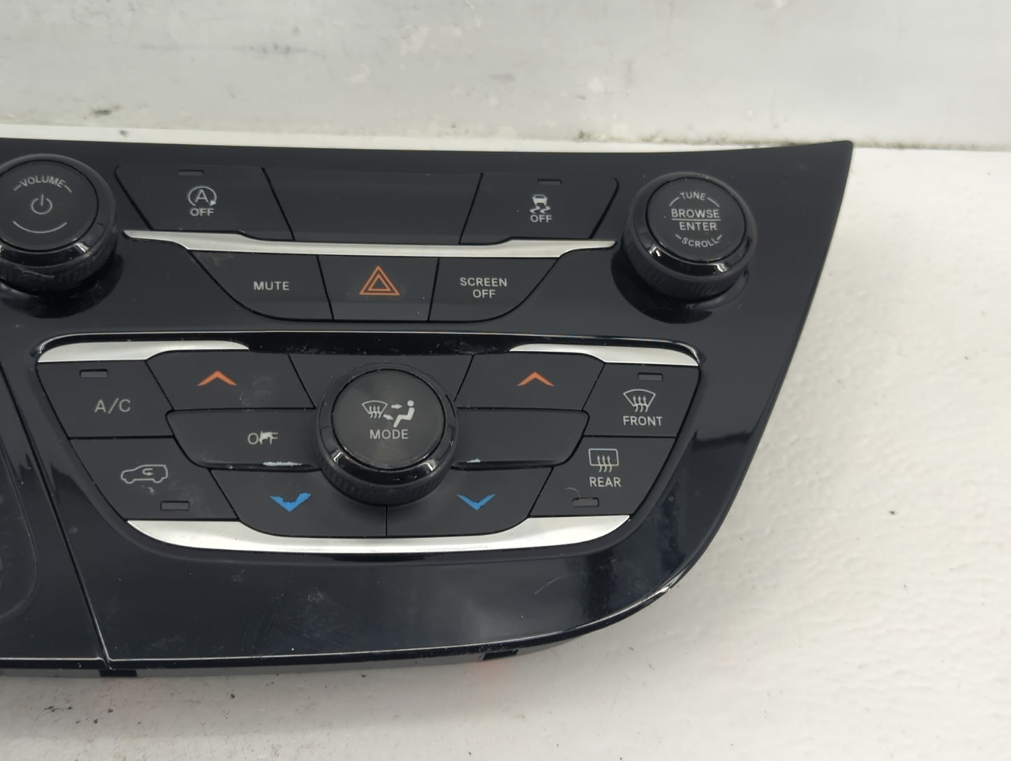 2021-2022 Chrysler Voyager Climate Control Module Temperature AC/Heater Replacement P/N:P7AS371X8AA Fits Fits 2021 2022 OEM 