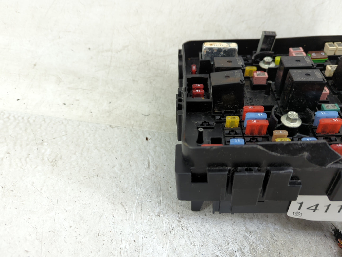 2020-2022 Chrysler Voyager Fusebox Fuse Box Panel Relay Module Fits Fits 2020 2021 2022 OEM Used Auto Parts - Oemusedautopar