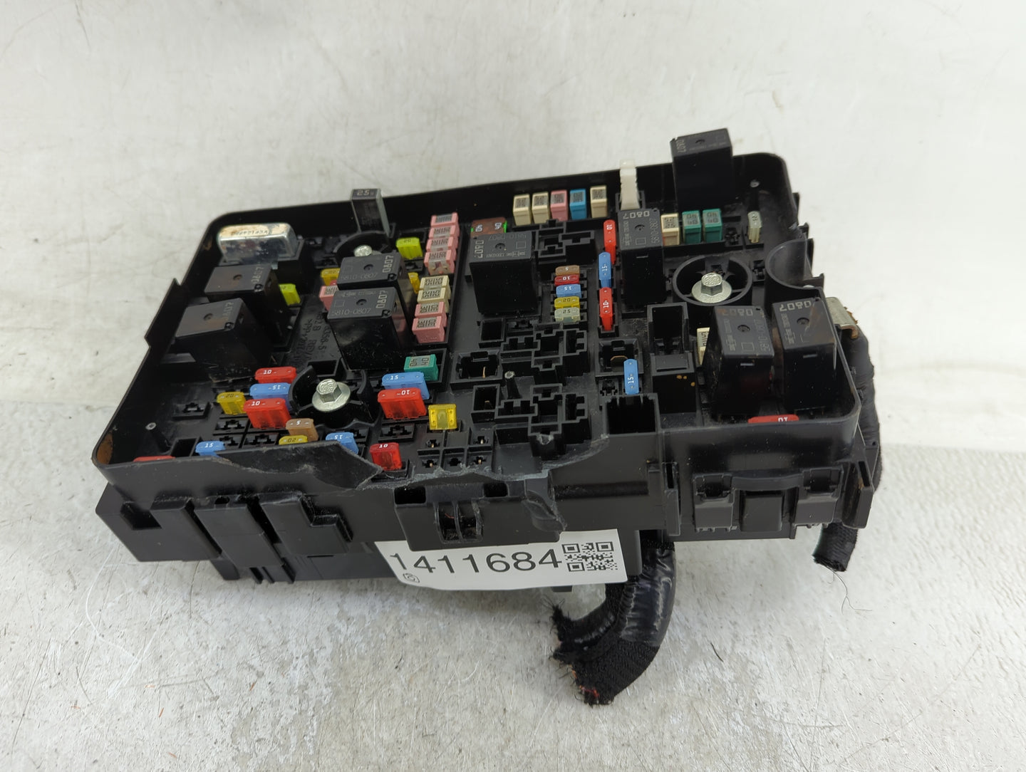 2020-2022 Chrysler Voyager Fusebox Fuse Box Panel Relay Module Fits Fits 2020 2021 2022 OEM Used Auto Parts - Oemusedautopar