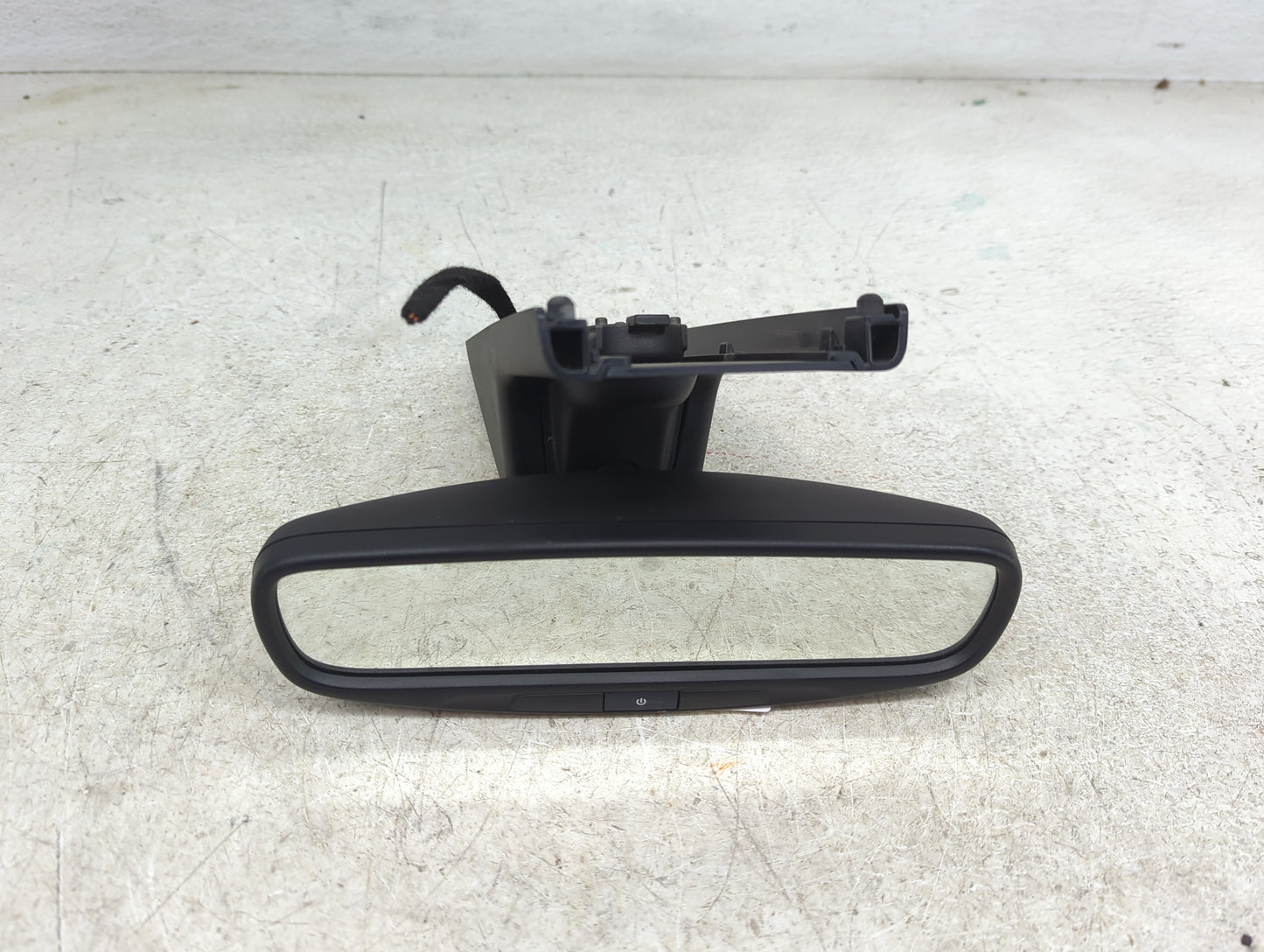 2021 Chrysler Voyager Interior Rear View Mirror Replacement OEM P/N:10048417 Fits OEM Used Auto Parts - Oemusedautoparts1.co