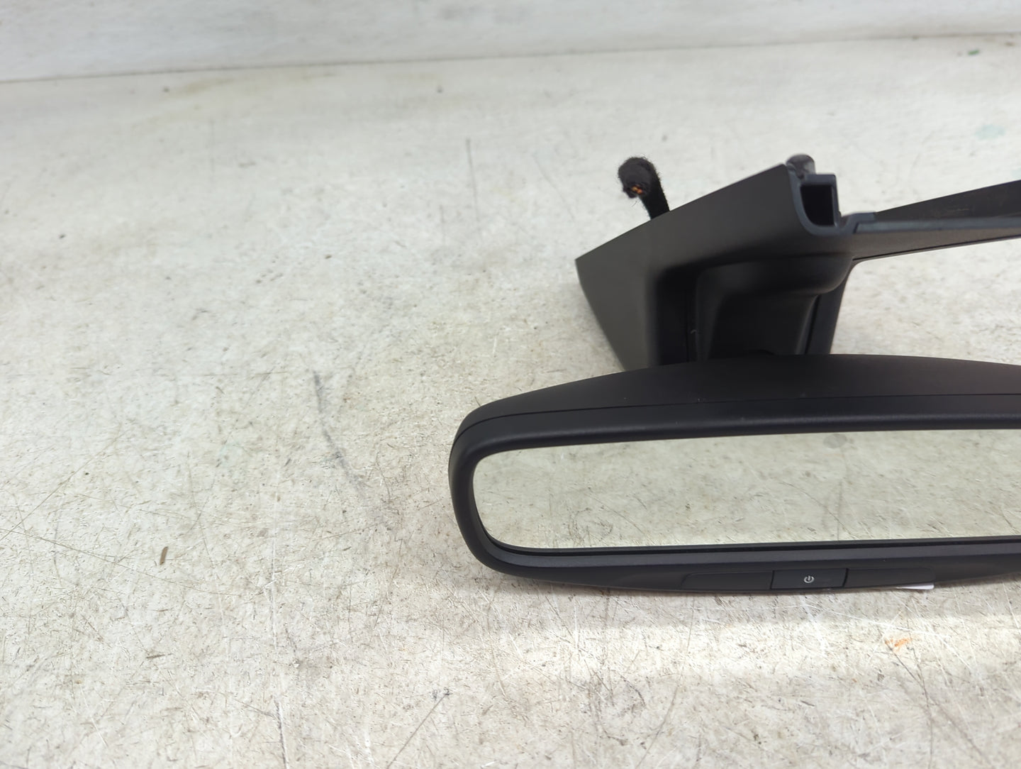 2021 Chrysler Voyager Interior Rear View Mirror Replacement OEM P/N:10048417 Fits OEM Used Auto Parts - Oemusedautoparts1.co