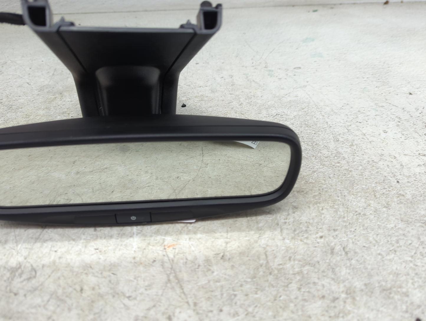 2021 Chrysler Voyager Interior Rear View Mirror Replacement OEM P/N:10048417 Fits OEM Used Auto Parts - Oemusedautoparts1.co