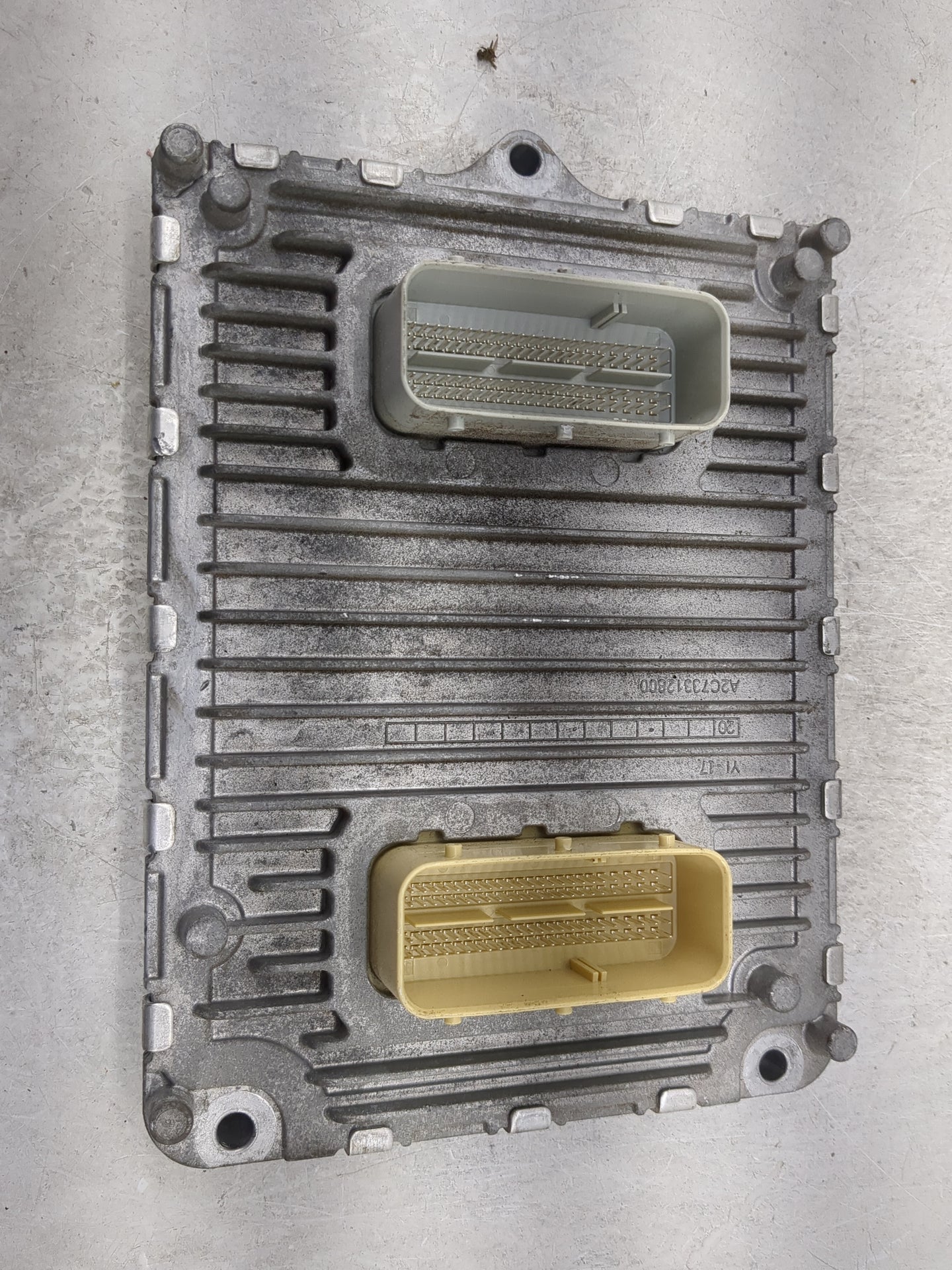 2021-2022 Chrysler Voyager PCM Engine Control Computer ECU ECM PCU OEM P/N:68434928aa Fits Fits 2020 2021 2022 OEM Used Auto