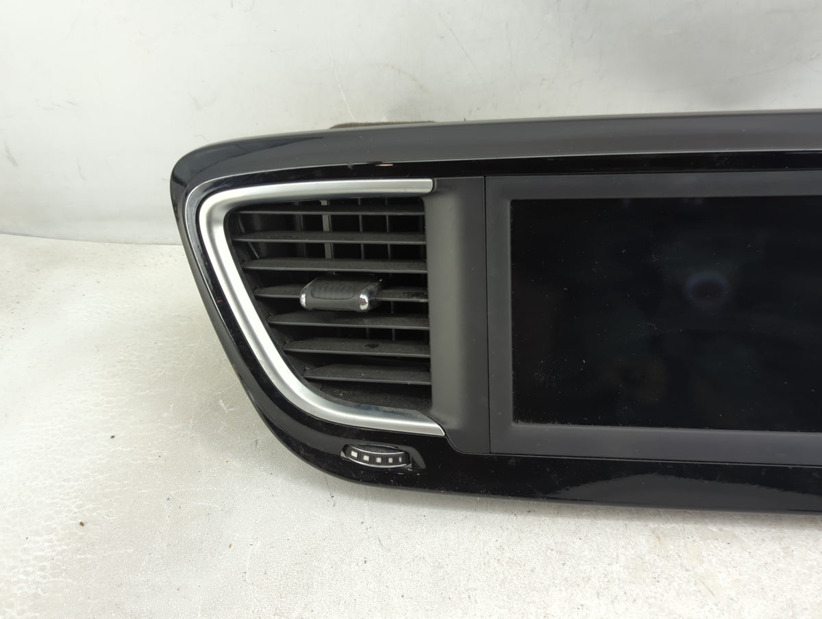 2021 Chrysler Voyager Radio AM FM Cd Player Receiver Replacement P/N:3432A-0069TR 68467247AB Fits OEM Used Auto Parts - Oemu